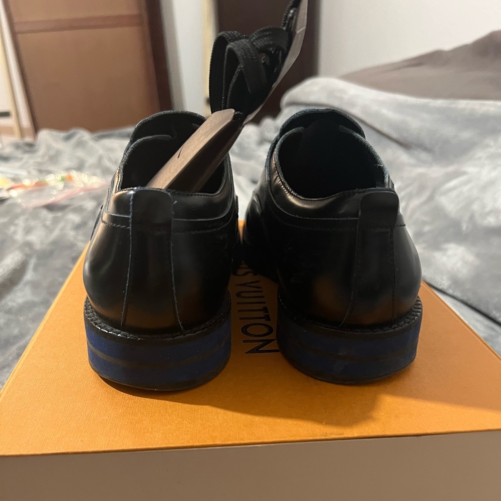 Louis Vuitton Blue Bottom Dress Shoes - Picture 4 of 10